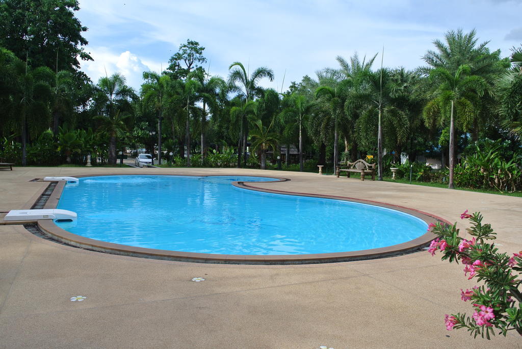 Siam River Resort Chaiyaphum Exterior foto