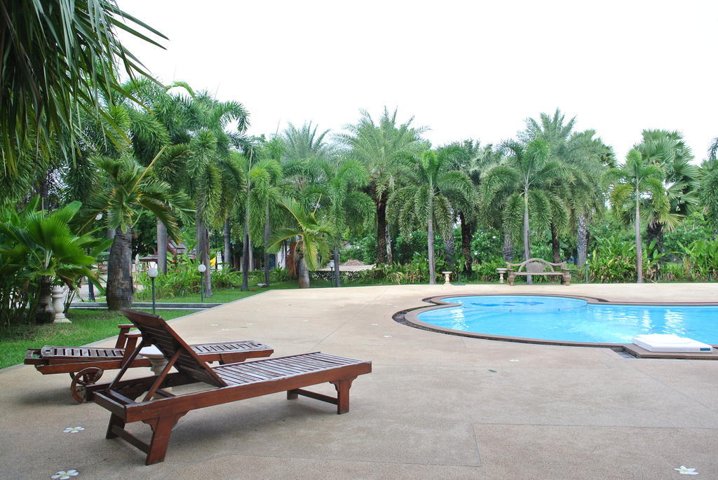 Siam River Resort Chaiyaphum Exterior foto
